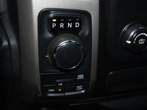 Used 2016 RAM 1500 Classic SLT image 34