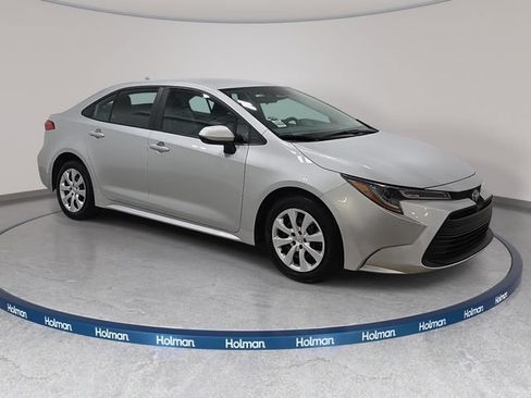 Certified 2024 Toyota Corolla LE FWD image 3