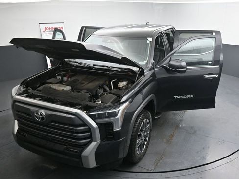 Used 2023 Toyota Tundra Limited image 26
