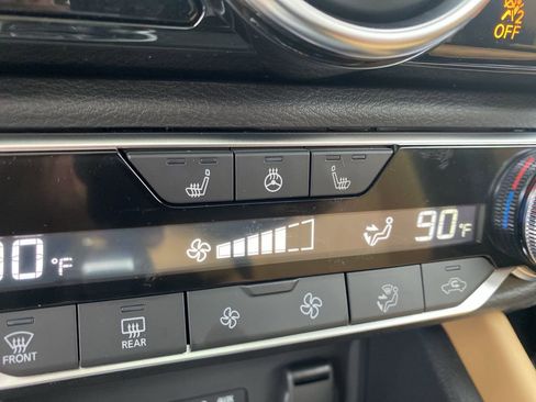 New 2025 Nissan Sentra SV w/ SV Premium Package image 8