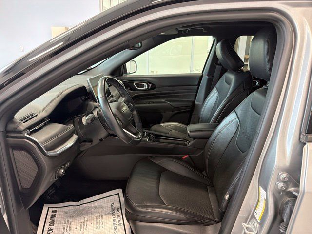 Used 2022 Jeep Compass High Altitude AWD/4WD image 12