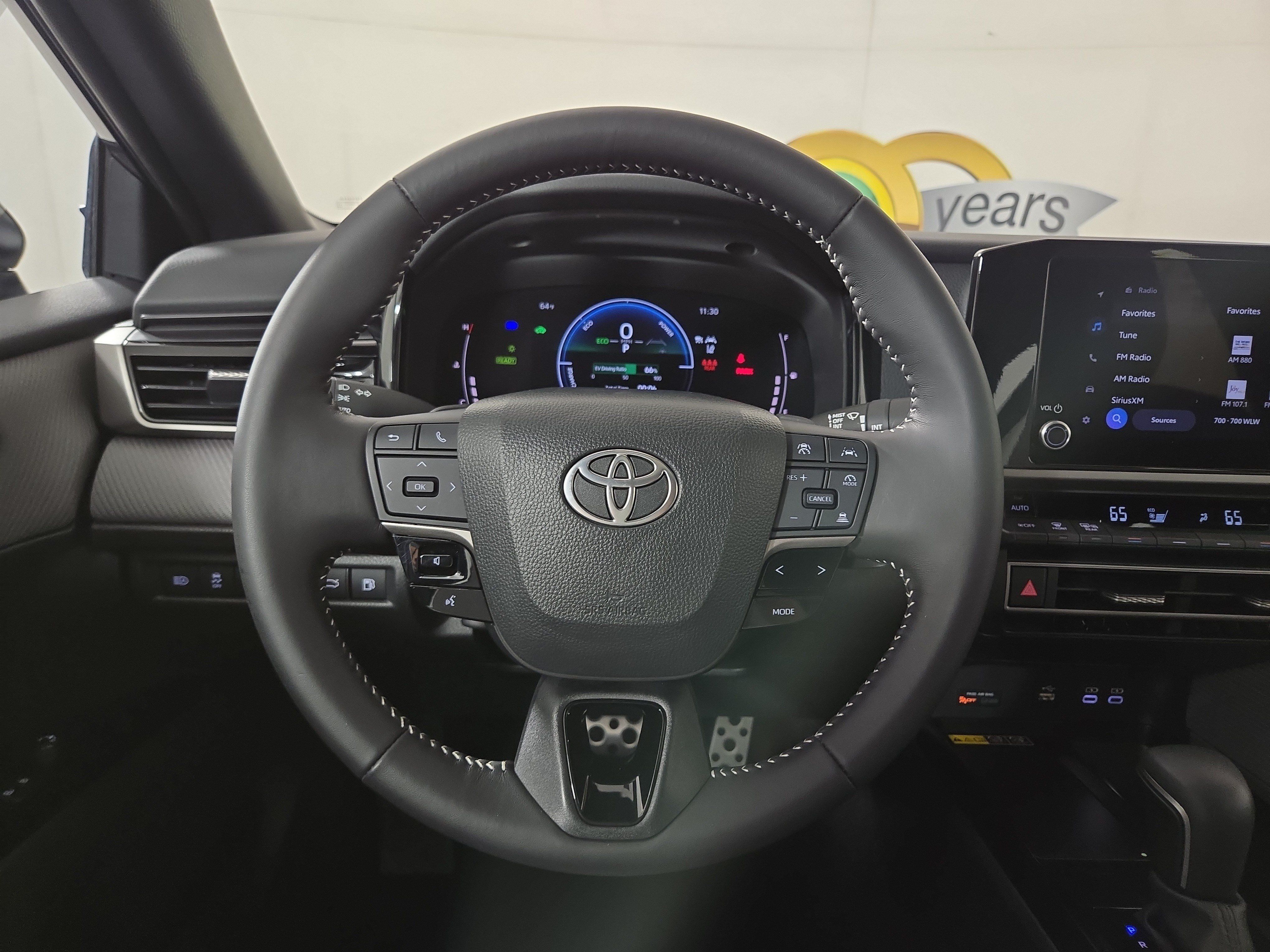 Used 2025 Toyota Camry SE w/ Convenience Package FWD image 14
