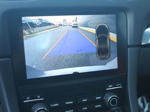 Certified 2024 Porsche 718 Boxster image 19