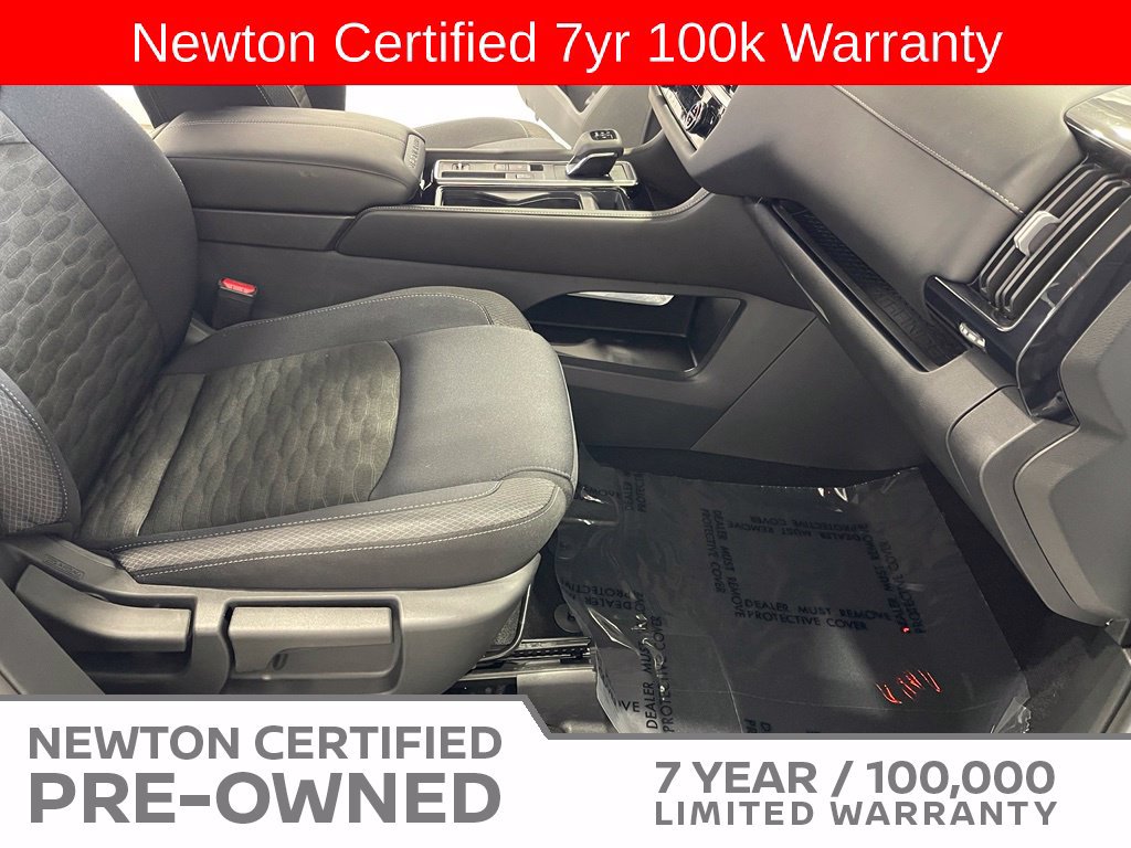 Used 2025 Nissan Pathfinder SV w/ SV Premium Package FWD image 18