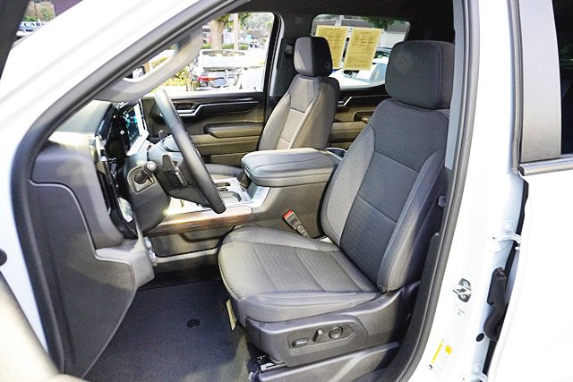Used 2024 Chevrolet Silverado 1500 RST AWD/4WD image 23