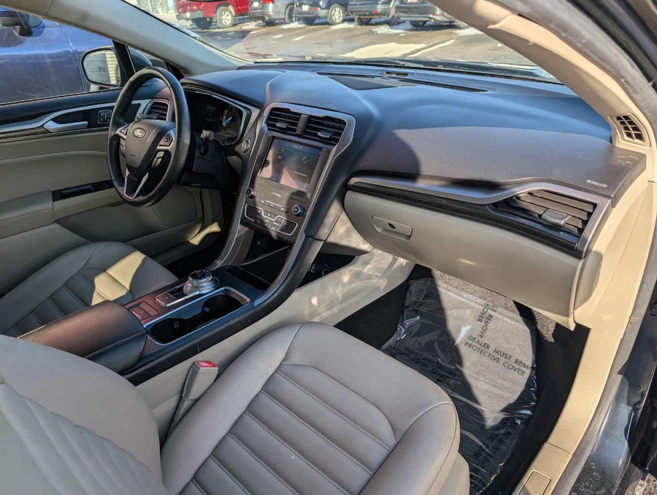 Used 2020 Ford Fusion SEL FWD image 13