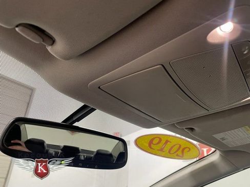 Used 2017 Nissan Maxima SR image 19