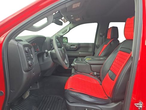 Used 2024 Chevrolet Silverado 1500 Custom Trail Boss w/ LPO, Dark Essentials Package image 7