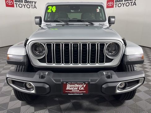 Used 2024 Jeep Wrangler Sahara w/ Technology Group image 21