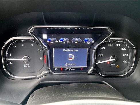 Used 2021 GMC Yukon SLT w/ SLT Premium Package image 21