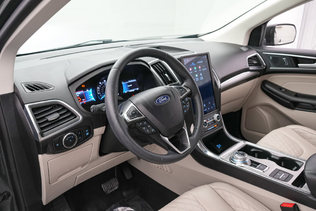 Certified 2024 Ford Edge Titanium AWD/4WD image 12