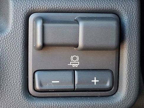 Used 2025 GMC Sierra EV Denali AWD/4WD image 11