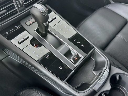 New 2026 Porsche Macan AWD/4WD image 20