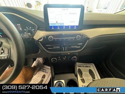 Used 2022 Ford Escape SE image 17