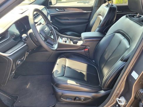 New 2026 Jeep Grand Cherokee L Limited w/ Limited Altitude Package image 8