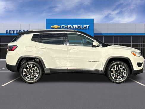 Used 2021 Jeep Compass Limited w/ Sun and Sound Group AWD/4WD image 3