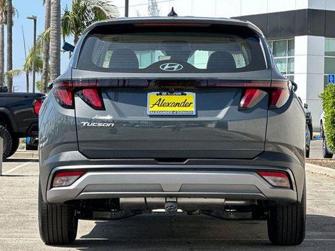 Certified 2026 Hyundai Tucson SE FWD image 5