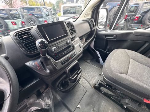 Used 2023 RAM ProMaster 2500 FWD image 21