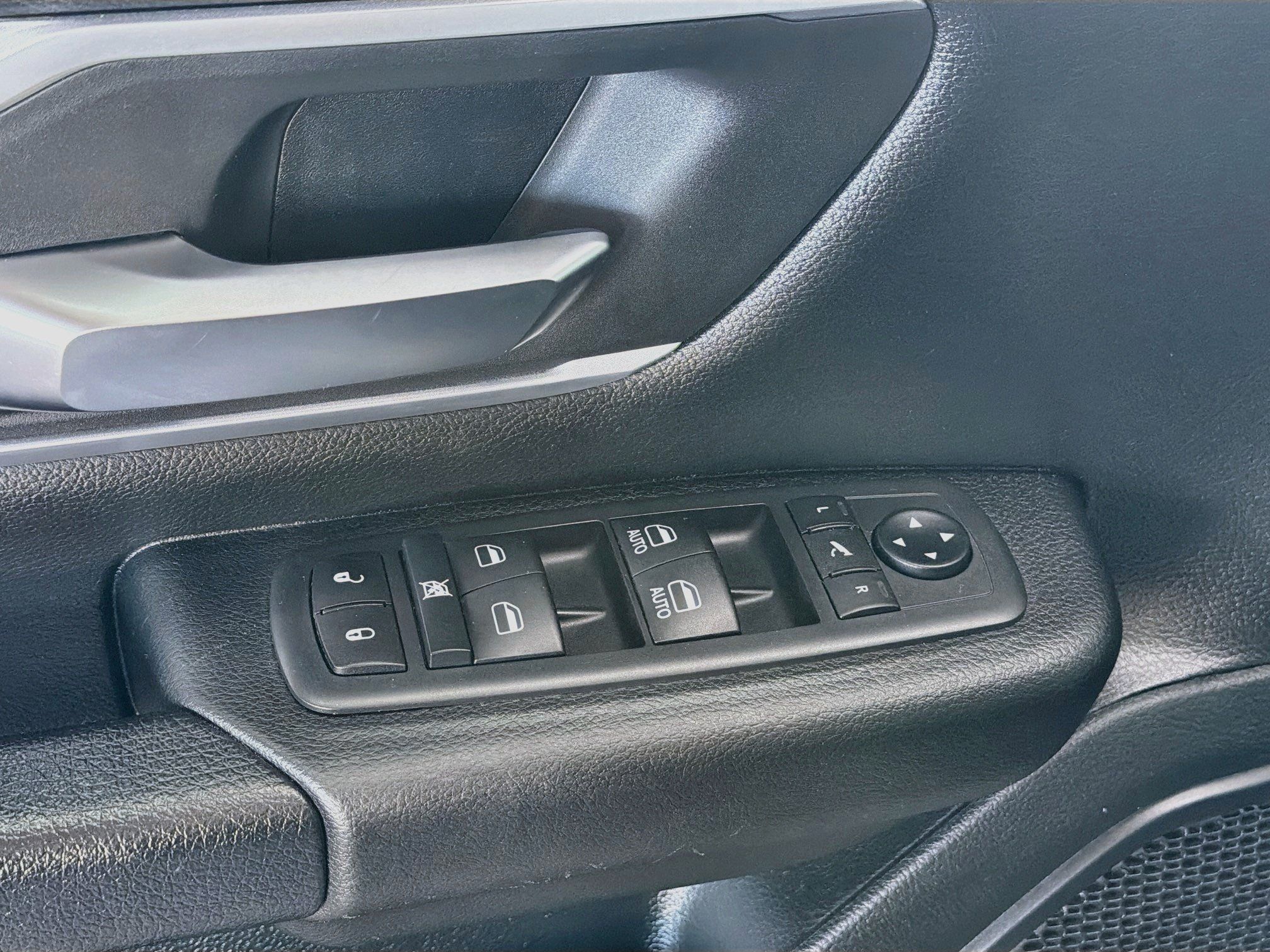 Used 2020 RAM 1500 Big Horn AWD/4WD image 15