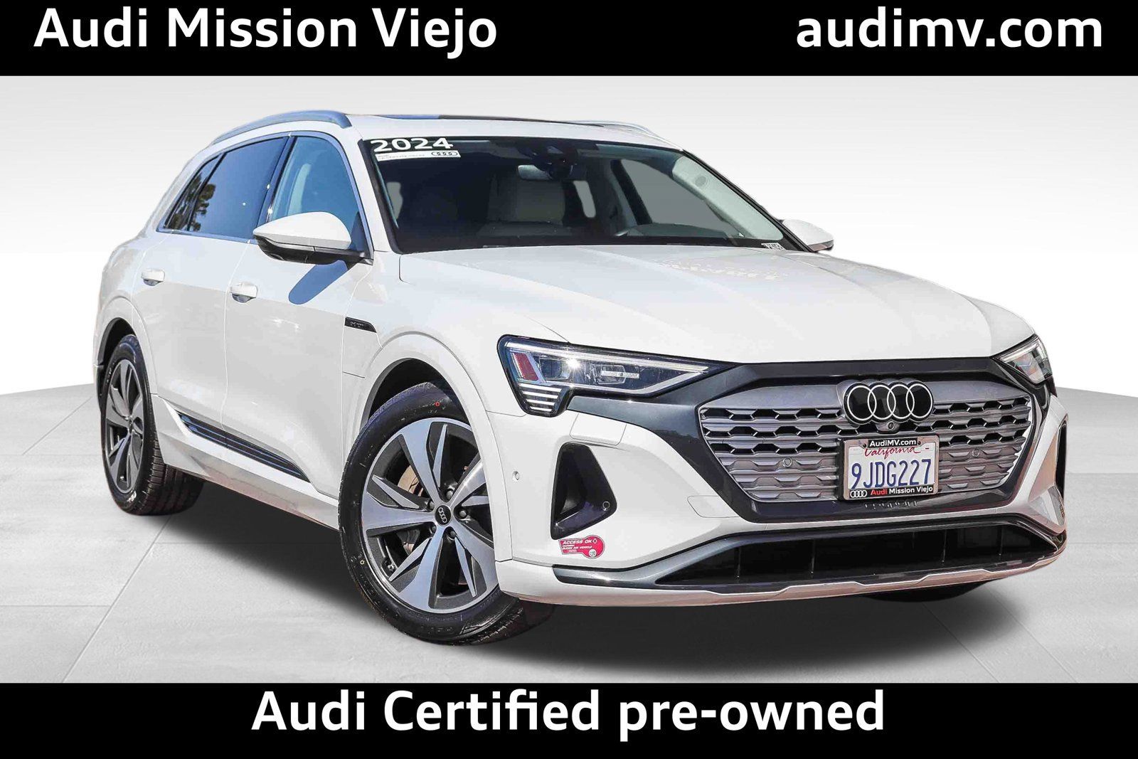 Used 2024 Audi Q8 e-tron Premium Plus w/ Premium Plus Package AWD/4WD image 1