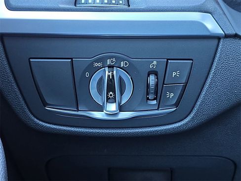 Used 2024 BMW X4 xDrive30i w/ Parking Assistance Package image 30