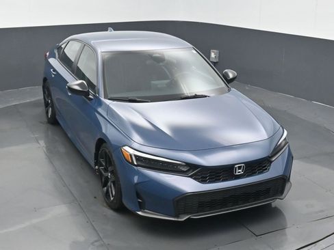 Certified 2025 Honda Civic Sport image 3