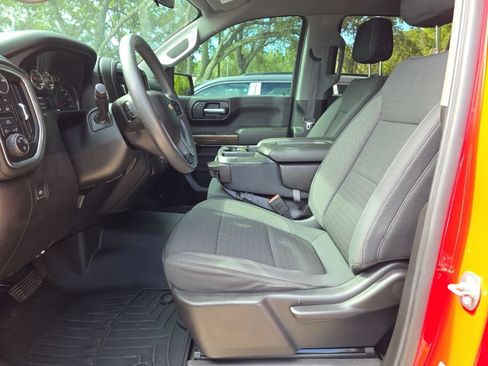 Used 2020 Chevrolet Silverado 1500 LT AWD/4WD image 8