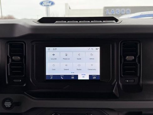 Used 2023 Ford Bronco Big Bend w/ Sasquatch Package image 24