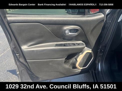 Used 2016 Jeep Renegade Limited AWD/4WD image 13