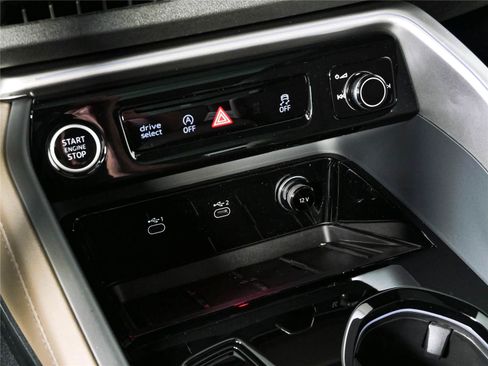 New 2026 Audi Q5 Premium AWD/4WD image 16