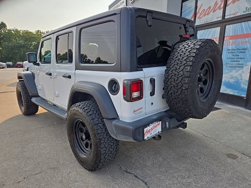 Used 2019 Jeep Wrangler Unlimited Sport S AWD/4WD image 7