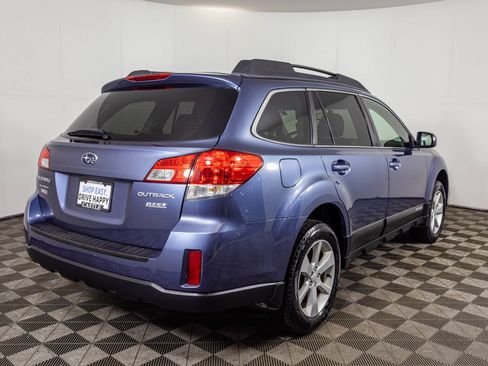 Used 2013 Subaru Outback 2.5i Premium AWD/4WD image 11