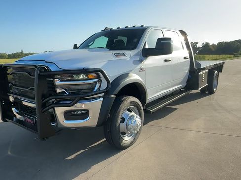 New 2025 RAM 5500 Tradesman image 3