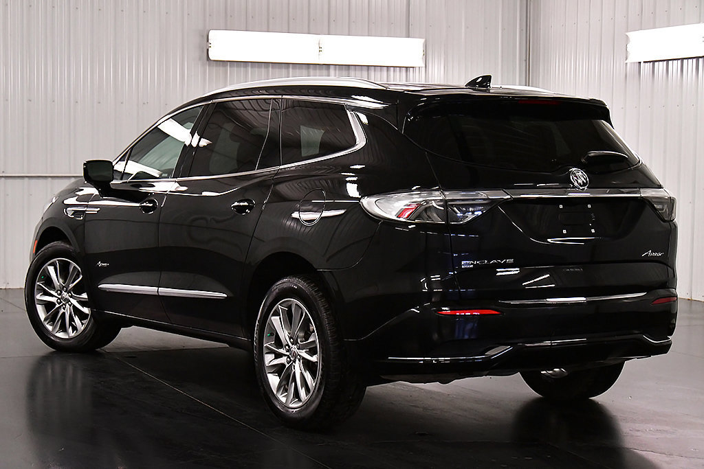 Used 2024 Buick Enclave Avenir w/ Avenir Technology Package AWD/4WD image 5