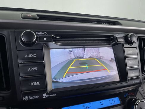 Used 2017 Toyota RAV4 XLE AWD/4WD image 15