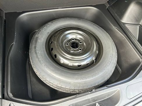 Certified 2022 Jeep Grand Cherokee Laredo E RWD image 36
