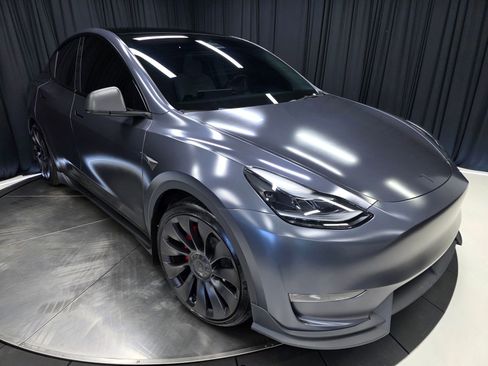 Used 2023 Tesla Model Y Performance AWD/4WD image 54