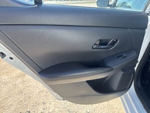 Used 2024 Nissan Sentra SV image 19