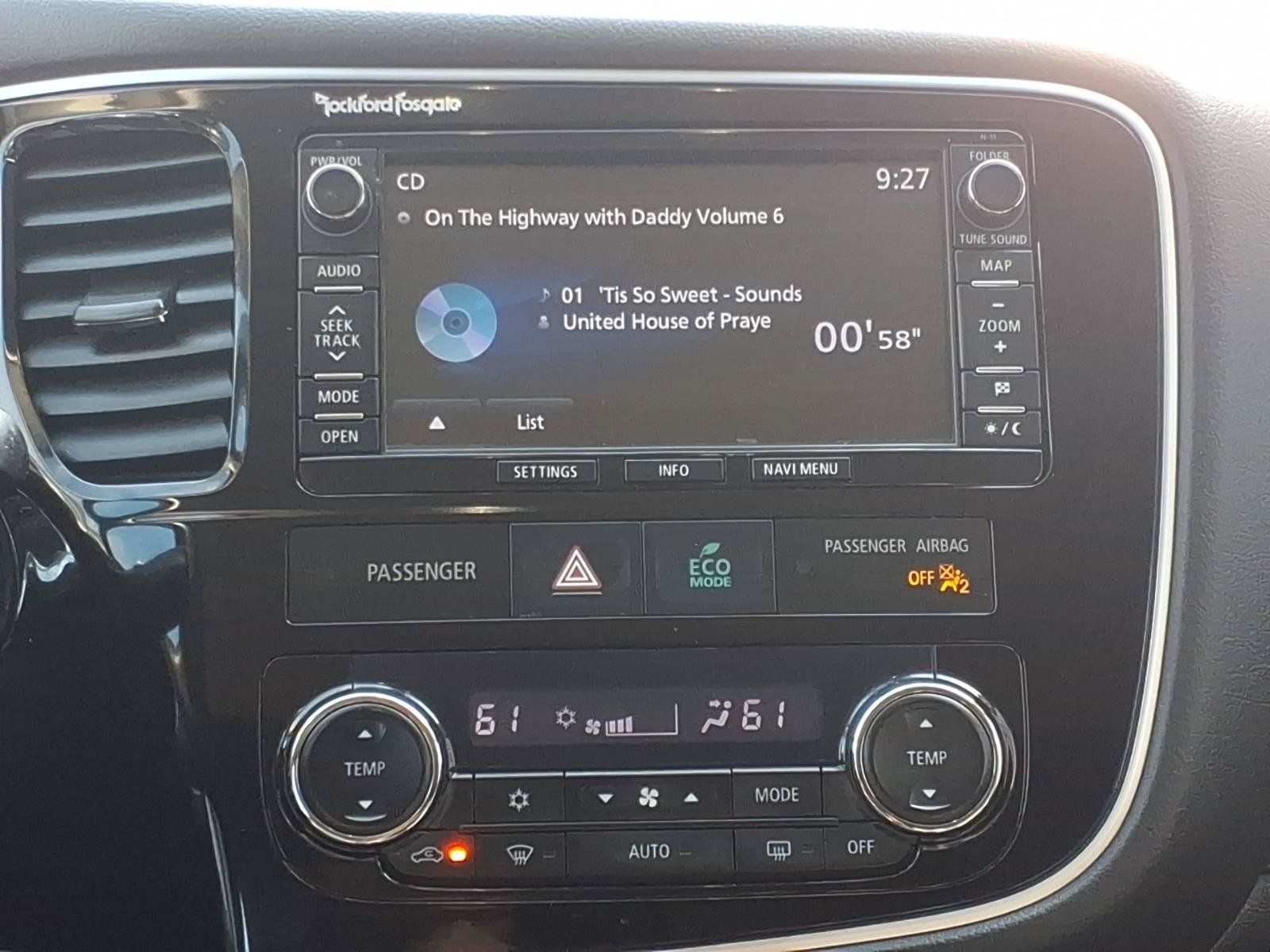 Used 2014 Mitsubishi Outlander GT AWD/4WD image 6