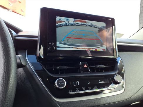 Certified 2025 Toyota Corolla LE image 12