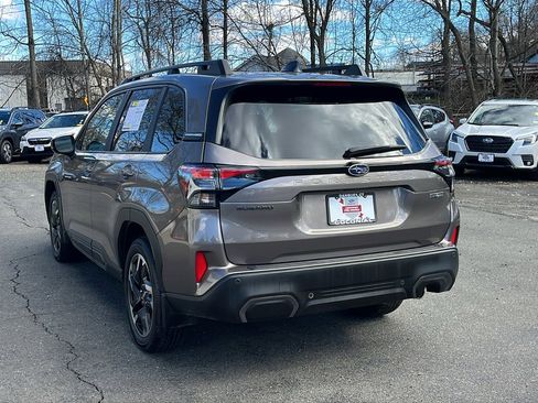 Certified 2025 Subaru Forester Limited image 9