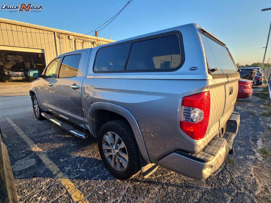 Used 2017 Toyota Tundra Limited w/ Limited Premium Package RWD image 4