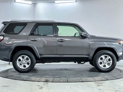 Used 2018 Toyota 4Runner SR5 image 8