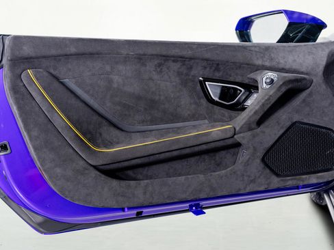 Used 2024 Lamborghini Huracan Sterrato image 53