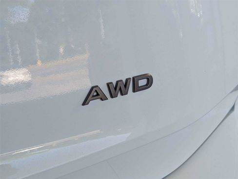Used 2026 Nissan Rogue S AWD/4WD image 8