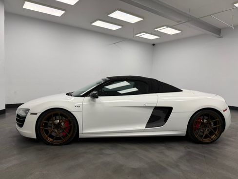 Used 2011 Audi R8 V10 AWD/4WD image 11