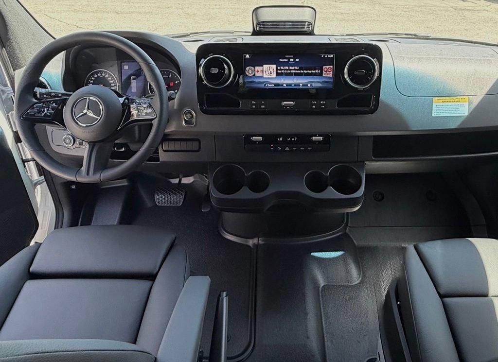 New 2026 Mercedes-Benz Sprinter 2500 image 33