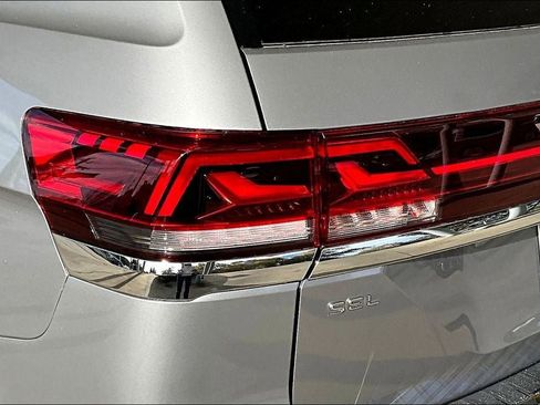 New 2026 Volkswagen Atlas SEL image 30