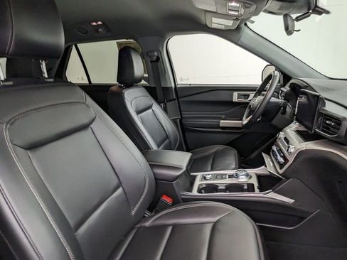 Certified 2023 Ford Explorer XLT w/ Equipment Group 202A AWD/4WD image 41