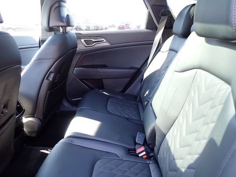 Used 2025 Kia Sportage X-Line w/ Premium Package AWD/4WD image 14